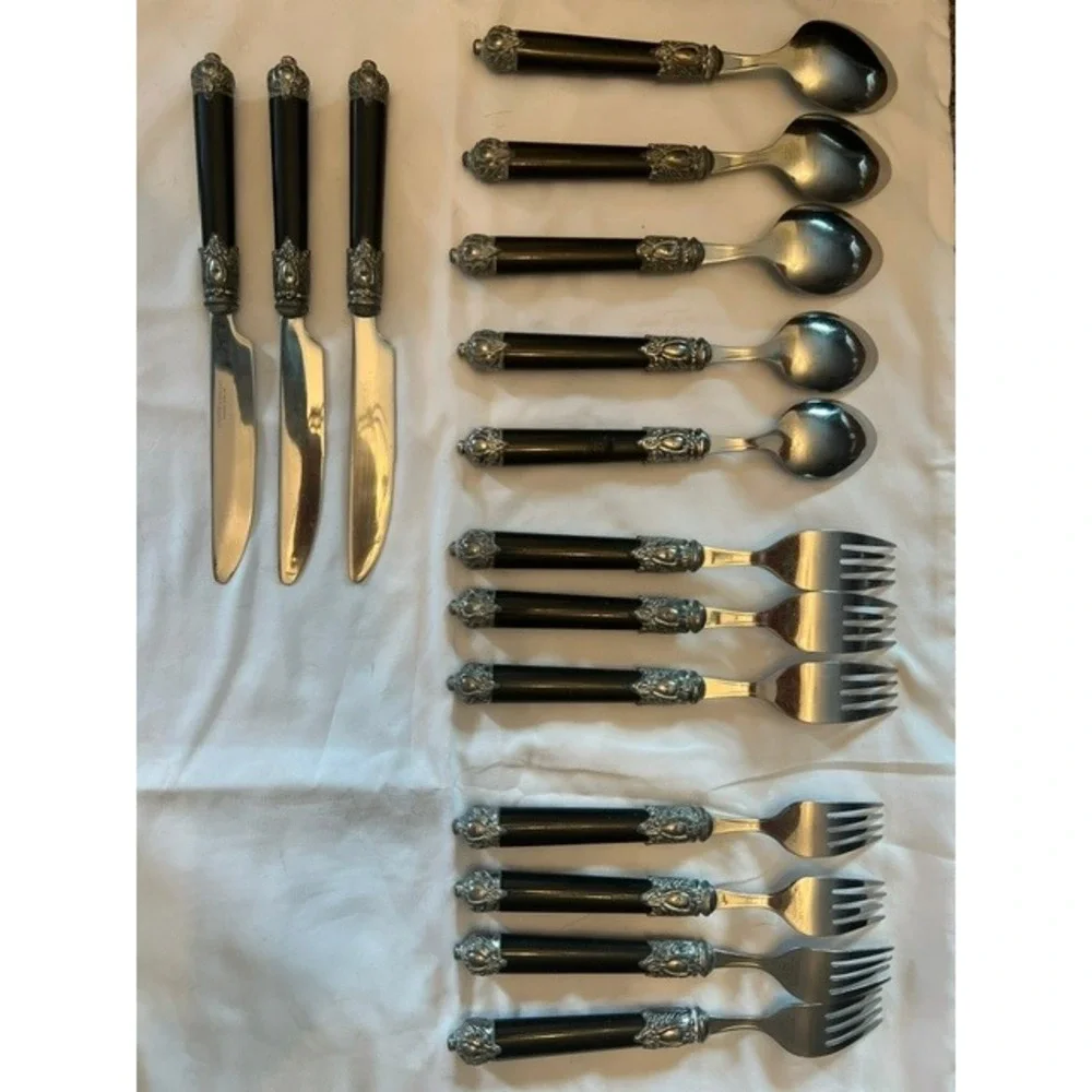 Hampton Silversmiths Flatware Set 15pc Black Silver Ornate Gothic Good Condition